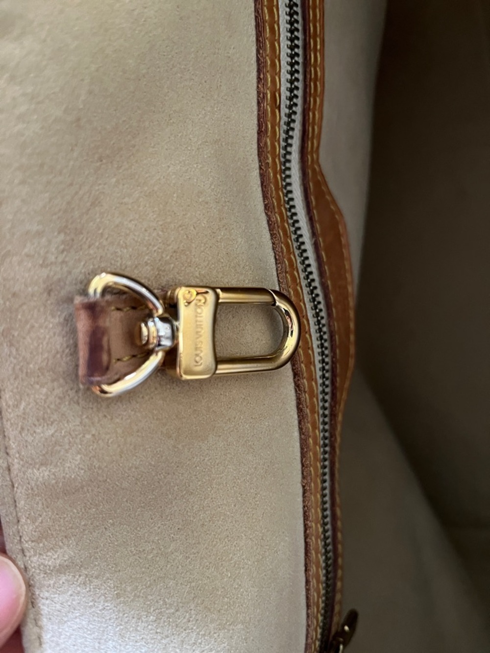 Damier Azur Hamptead MM leather Tote with Tan Leather Trims - Picture 8 of 15